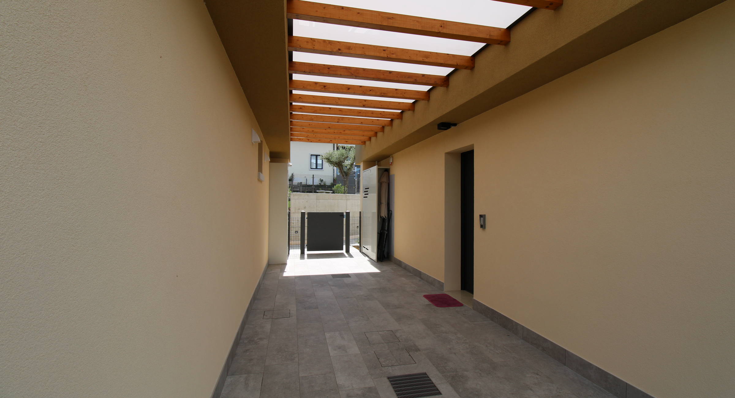 Le Terrazze di Nicola Marconi | Casa vacanza Le Terrazze, villette indipendenti con piscina a 200 metri dal Lago di Garda