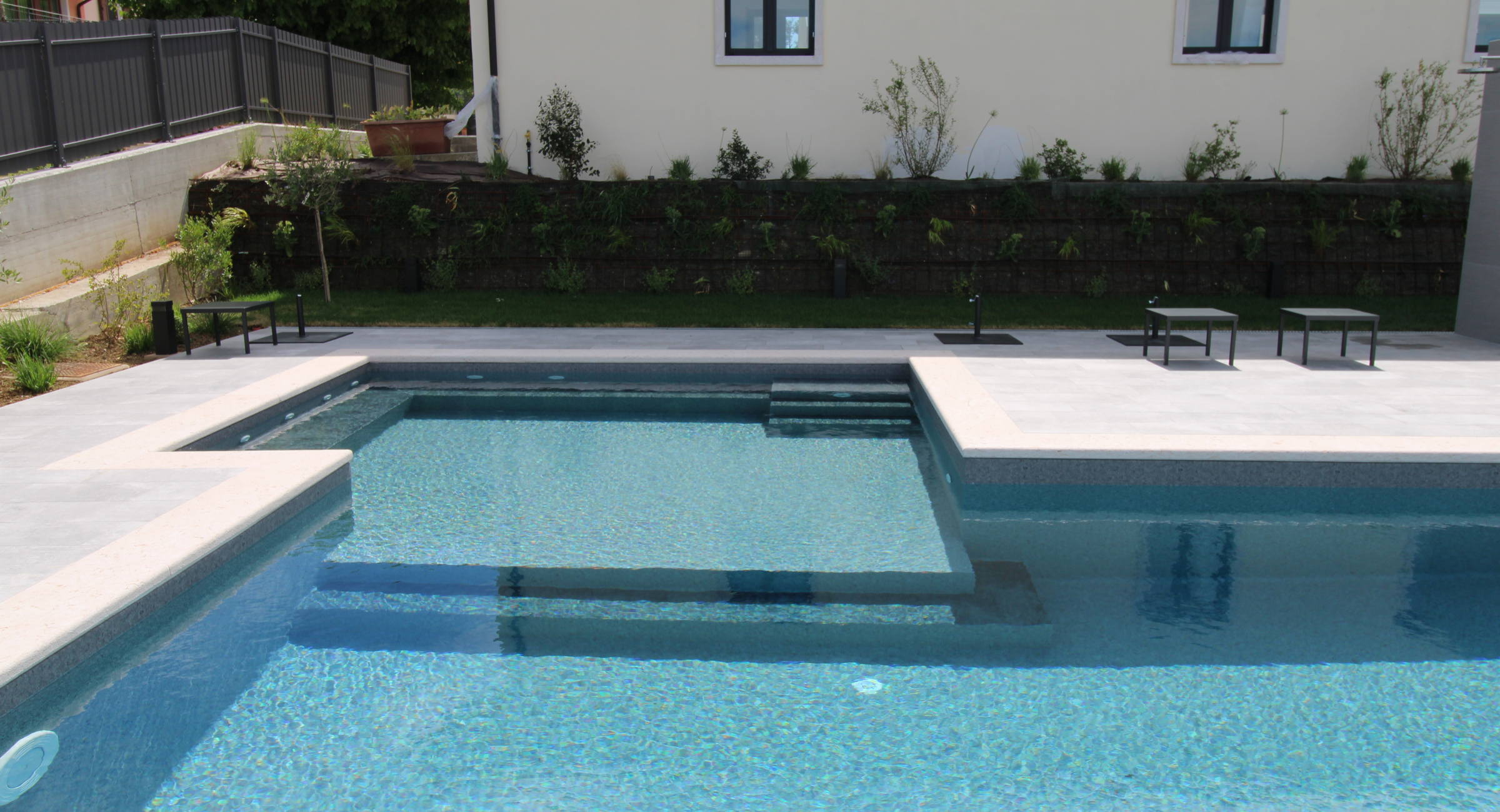 Le Terrazze di Nicola Marconi | Casa vacanza Le Terrazze, villette indipendenti con piscina a 200 metri dal Lago di Garda